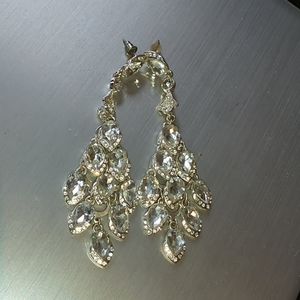 Chandelier earrings